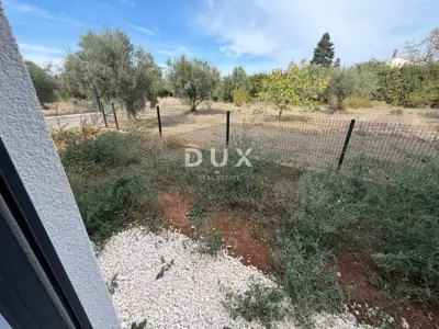 Apartment 55 m², Štinjan - garden 66 m² and terrace - 5
