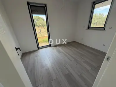 Apartment 55 m², Štinjan - garden 66 m² and terrace - 8