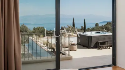Vila 270 m², Gornje Selo - panoramski pogled na more - 12