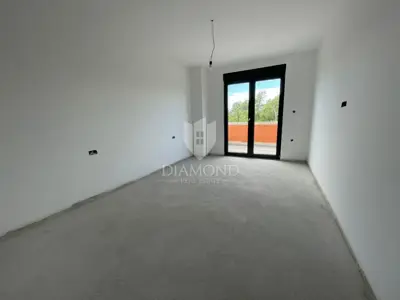 Stan 122 m², Viškovo - dvoetažni, okućnica 50 m² - 5