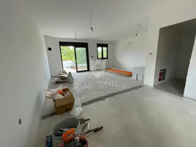 Stan 122 m², Viškovo - dvoetažni, okućnica 50 m² - 3