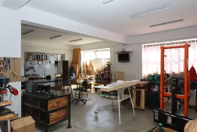 House 345 m², Pula Centar - commercial space and apartment - 12