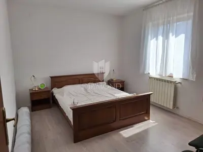 House 345 m², Pula Centar - commercial space and apartment - 8