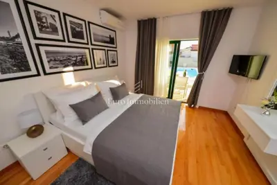 Villa drugi red do mora, otok Vir - 8