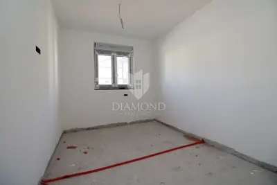 Stan 72 m², Marinići - novogradnja i balkon - 10