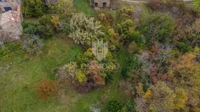 Estate in Motovun, 3 stone houses and 3,700 m² of land - 17