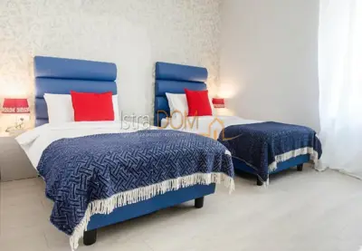 Stan, Pula Centar, 4 studio apartmana i parkirno mjesto - 2