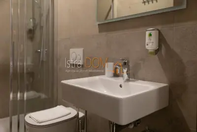 Stan, Pula Centar, 4 studio apartmana i parkirno mjesto - 8