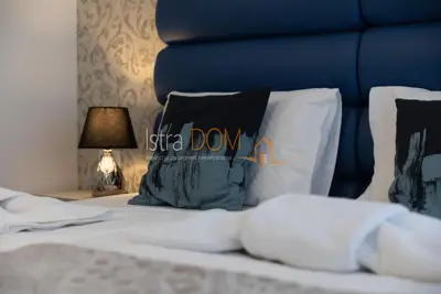Stan, Pula Centar, 4 studio apartmana i parkirno mjesto - 9