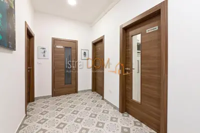Stan, Pula Centar, 4 studio apartmana i parkirno mjesto - 11