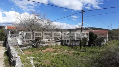Imanje 1.078 m², Drvenik Veliki - građevinska zona