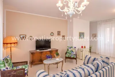 Vila 600 m², Otok Hvar - prvi red do mora - 2