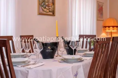 Vila 600 m², Otok Hvar - prvi red do mora - 3