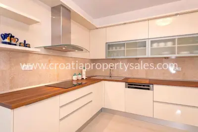 Vila 600 m², Otok Hvar - prvi red do mora - 4