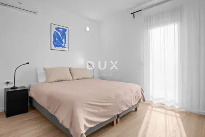 House 365 m², Poreč - two residential units - 10