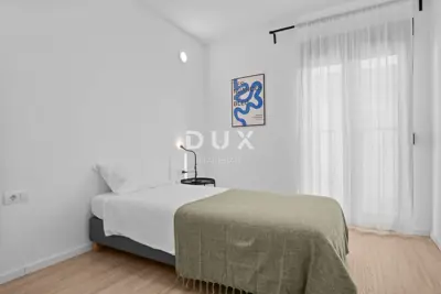 House 365 m², Poreč - two residential units - 16