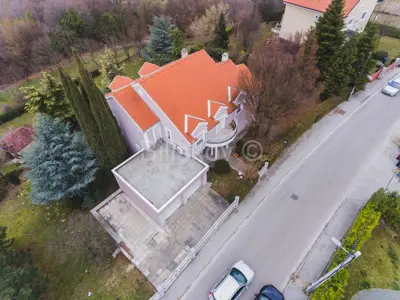 Haus 616 m², Dedići - Nähe der britischen Schule und Blick auf Sljeme - 6