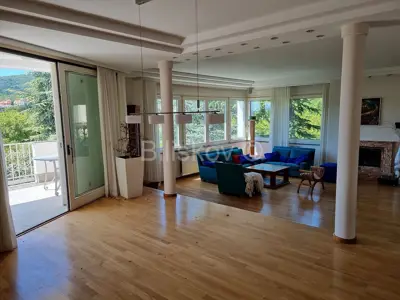 Haus 616 m², Dedići - Nähe der britischen Schule und Blick auf Sljeme - 12