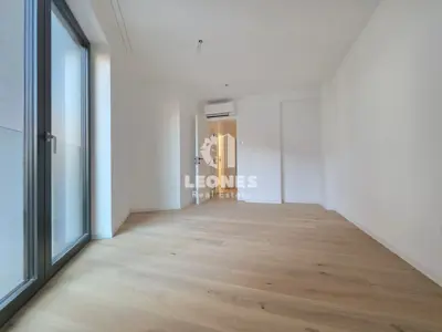 Wohnung 98 m², Umag, nur wenige Schritte vom Meer und vom Strand entfernt - 9
