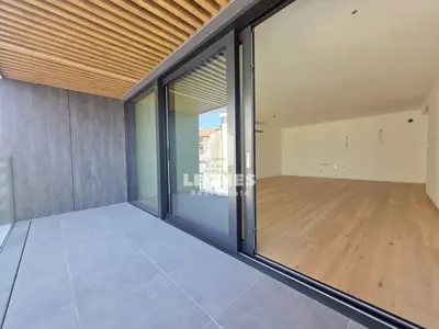 Wohnung 98 m², Umag, nur wenige Schritte vom Meer und vom Strand entfernt - 3