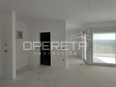 Wohnung 70 m², Nin - ruhige Lage, 600 m bis zum Sandstrand