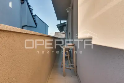 House for sale in Odra, 612 m² - 18