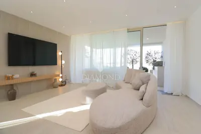 Apartment 126 m², Novigrad center - sea view and 2 parking spaces - 6