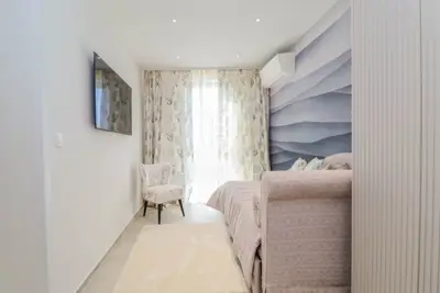 Apartment 126 m², Novigrad center - sea view and 2 parking spaces - 10