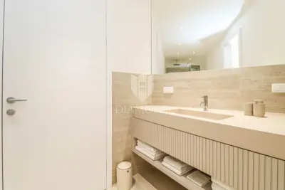 Apartment 126 m², Novigrad center - sea view and 2 parking spaces - 12