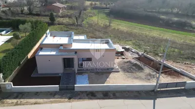 Kuća 130 m², Bibići kod Svetvinčenta, bazen i terasa - 6