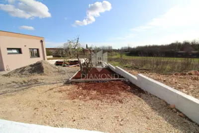 Kuća 130 m², Bibići kod Svetvinčenta, bazen i terasa - 7