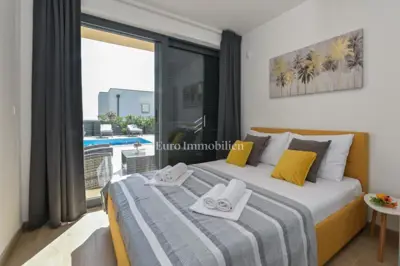 Vila 150 m², Novalja - bazen i pogled na more - 14
