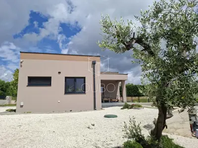Kuća u Štokovcima, mirna lokacija i privatni bazen - 16