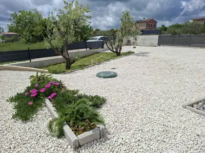 Kuća u Štokovcima, mirna lokacija i privatni bazen - 17