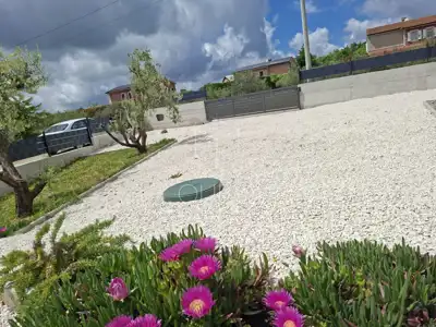 Kuća u Štokovcima, mirna lokacija i privatni bazen - 13