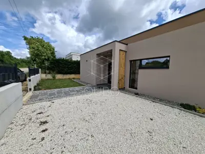 Kuća u Štokovcima, mirna lokacija i privatni bazen - 20