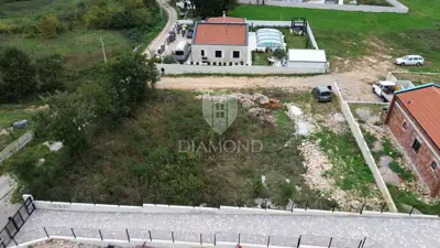 Građevinski teren sa građevinskom dozvolom i projektom - 5