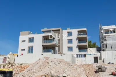 Stan 112,8 m², Primošten - pogled na more i vrt - 6