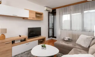 Apartment 90 m², Blatine in Split, 3 loggias and elevator