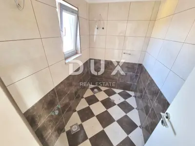 Haus 104 m², Marčana - zweigeschossige Wohnung und 2 Garagen - 7