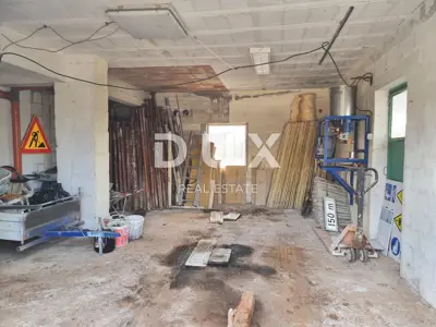 Haus 104 m², Marčana - zweigeschossige Wohnung und 2 Garagen - 19