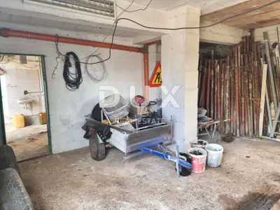 Haus 104 m², Marčana - zweigeschossige Wohnung und 2 Garagen - 20