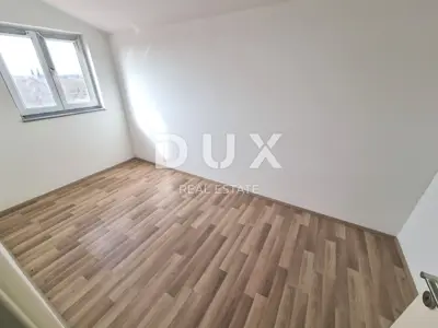 Haus 104 m², Marčana - zweigeschossige Wohnung und 2 Garagen - 4