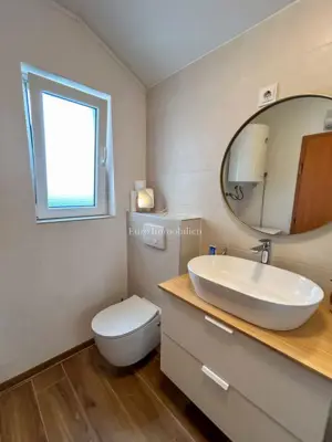 Apartman 60 m², Malinska na Krku - 3 sobe i terasa - 12