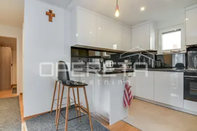Haus, Maksimir, 3 Wohnungen und Apartment, neu renoviert 2025 - 11