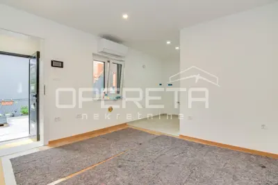 Haus, Maksimir, 3 Wohnungen und Apartment, neu renoviert 2025 - 22