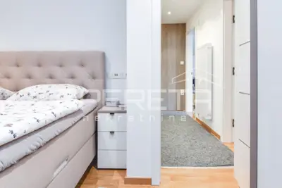 Haus, Maksimir, 3 Wohnungen und Apartment, neu renoviert 2025 - 16
