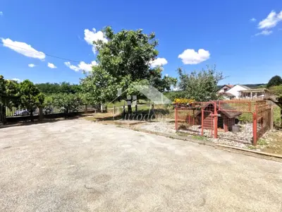 House in Bizek, 1,197 m², orchard and peaceful surroundings - 5