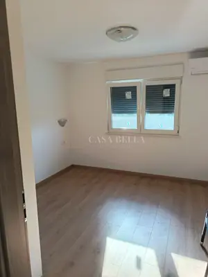 Dvoetažni stan sa terasom na Rabu *TOP LOKACIJA* - 12