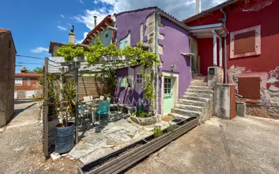 Stone house 100 m², Svetvinčenat - renovated and peaceful surroundings
